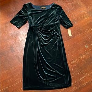 🌻3/$15🌻 Connected Apparel Dress